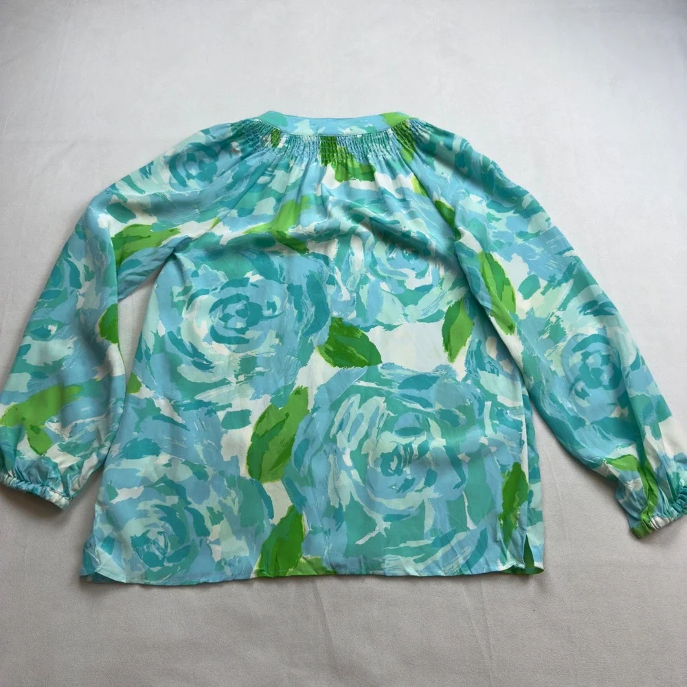 Lilly Pulitzer XS Elsa Silk Top First Impressions...FLAW spots on front & sleeve